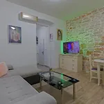 Rich Apartment Pula