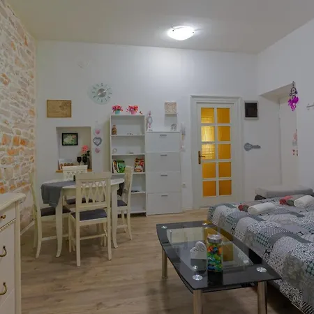 Apartment Rich Pula