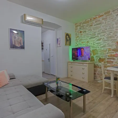 Rich Apartmán Pula
