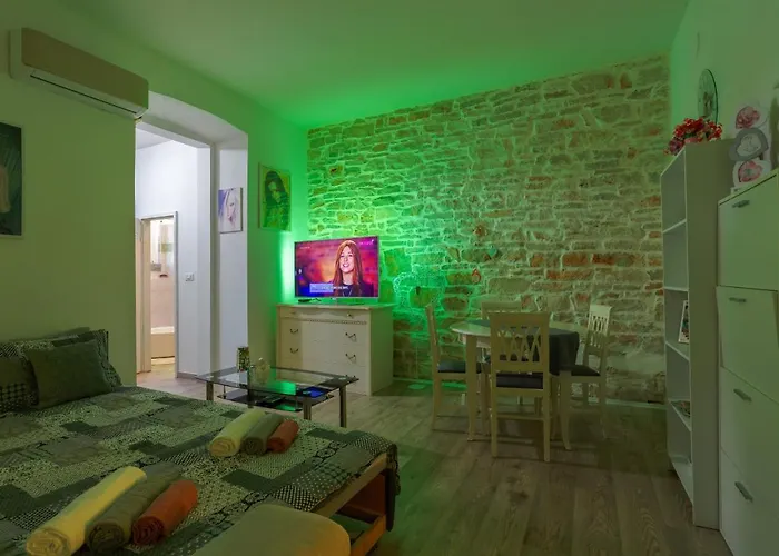 Apartament Rich *